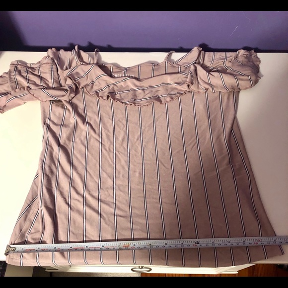 AEO soft and sexy blouse - Picture 5 of 5